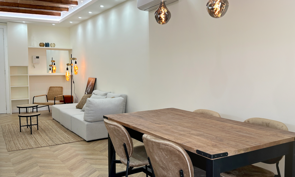 salon comedor visto desde la cocina. salon comedor visto desde la cocina.